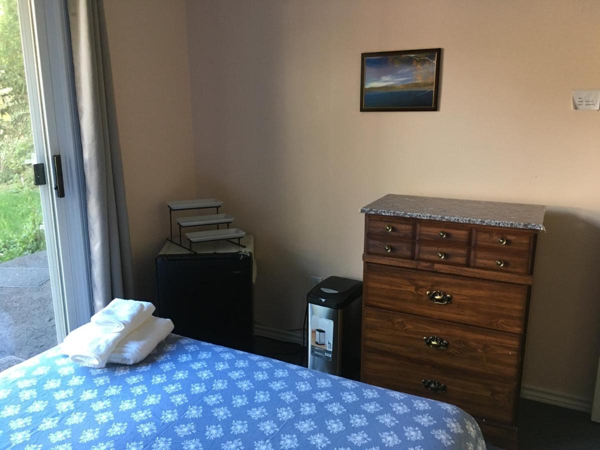 Freeda'S Place Торонто Экстерьер фото